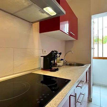 Markethome Bouganvillas 2 * 阿德耶