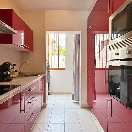 公寓 Markethome Bouganvillas 2 阿德耶