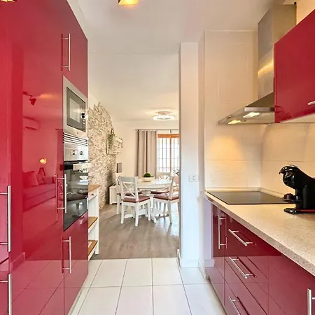 Markethome Bouganvillas 2 阿德耶