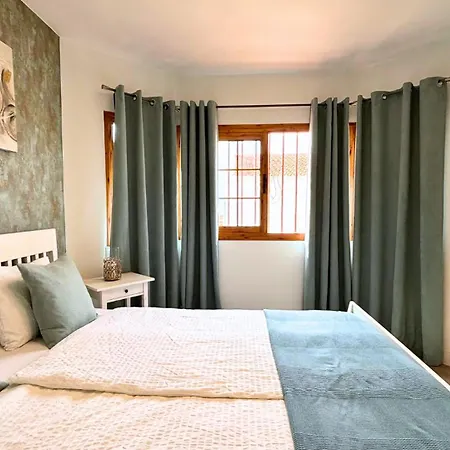 Markethome Bouganvillas 2 * 阿德耶