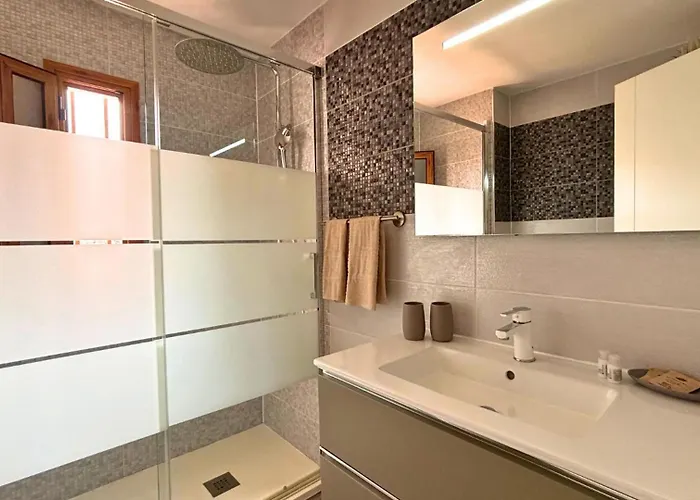 Διαμέρισμα Markethome Bouganvillas 2 *